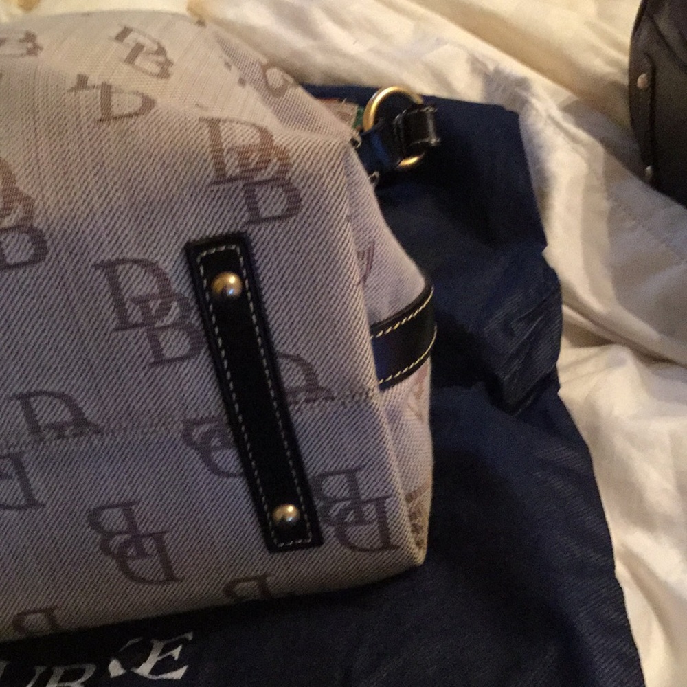 Handbag - Picture 5 of 8